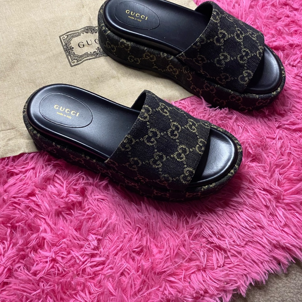 Authentic Gucci Denim Platform Slides - Picture 7 of 7